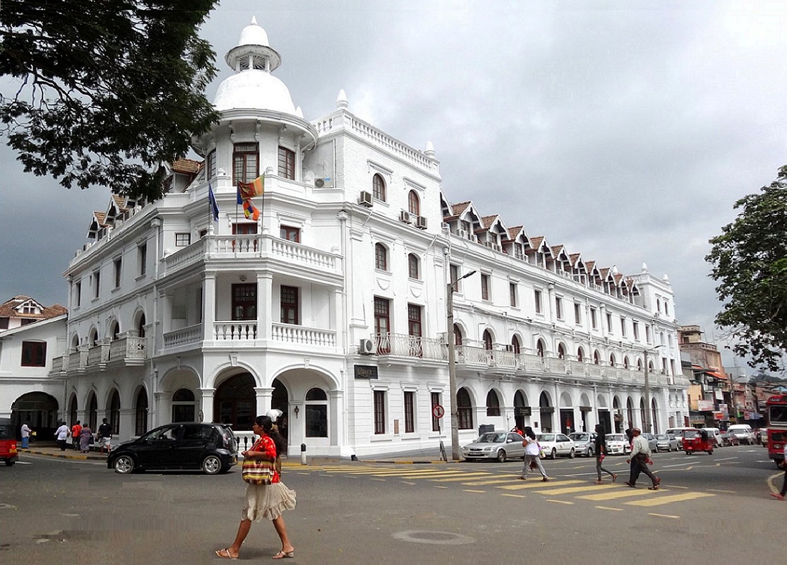 TRANSFER FROM NUWARA ELIYA TO KANDY :
