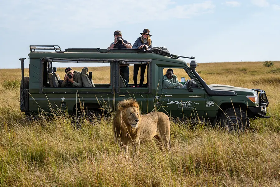 AFRICAN SAFARI - KENYA AND TANZANIA (Group Tour)