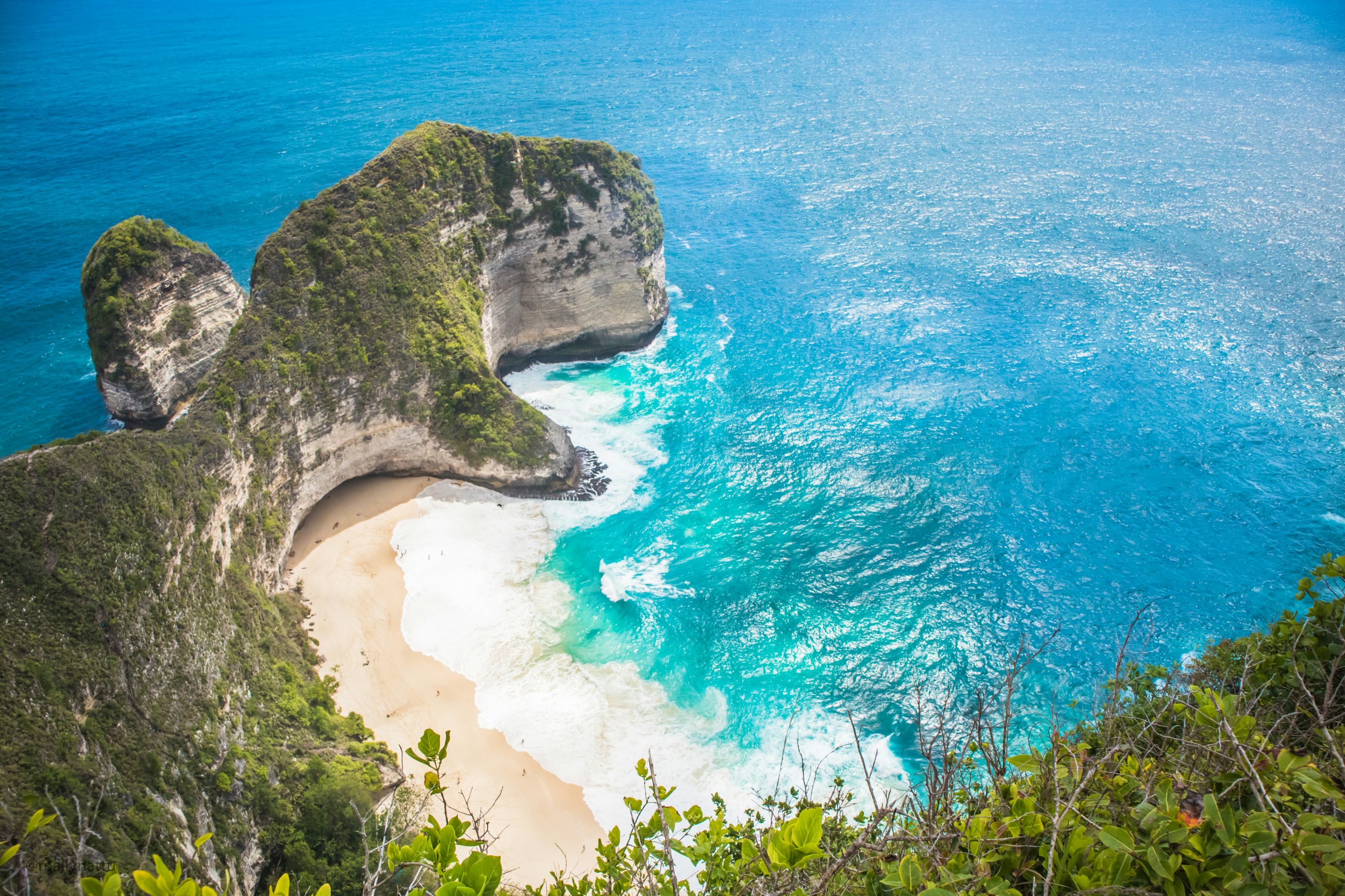 ONE DAY TRIP to NUSA PENIDA ISLAND