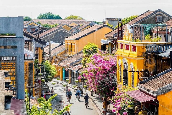 HANOI - DANANG BY FLIGHT – HOI AN ANCIENT TOWN