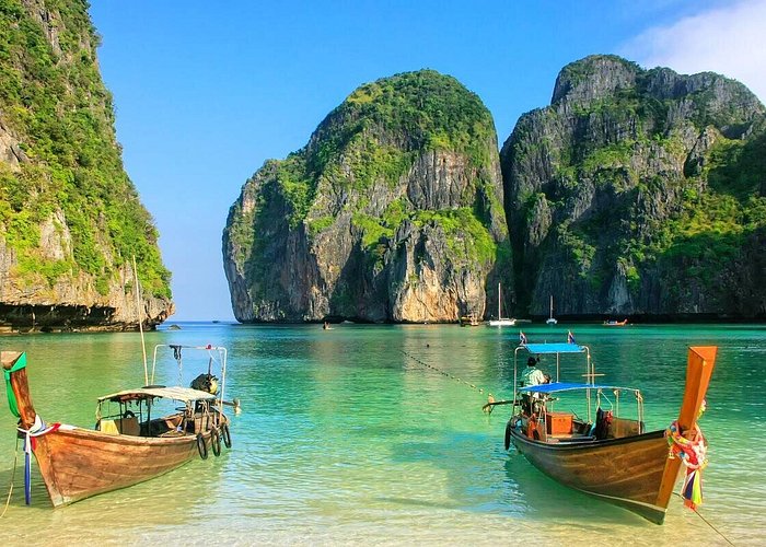 PHANG NGA BAY (JAMES BOND ISLAND) TOUR BY LONG TAIL BOAT WITH LUNCH :