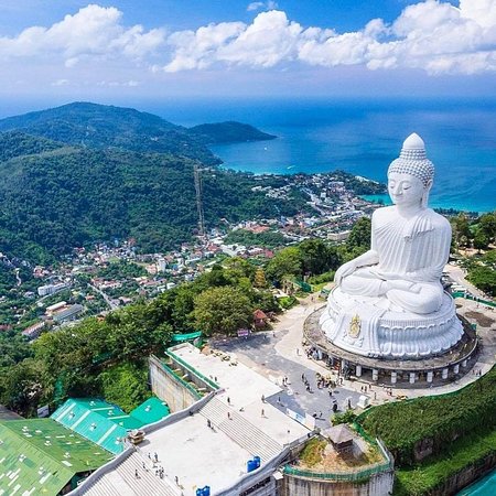 ARRIVAL IN PHUKET AIRPORT & TRANSFER TO HOTEL :