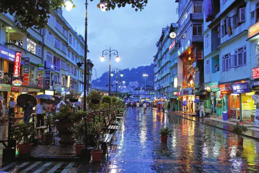 NJP / SILIGURI - GANGTOK :