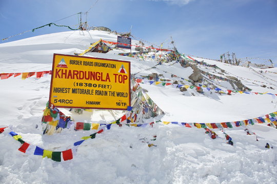 Leh Excursion To Khardungla Top