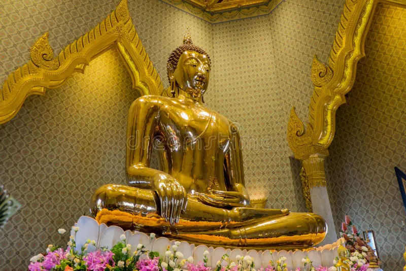 KRABI TO BANGKOK + HALF DAY BANGKOK CITY AND TEMPLE TOUR :