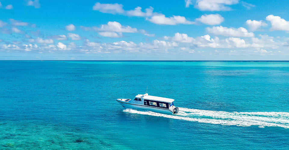 TRANSFER TO THE HOTEL VIA SPEEDBOAT :