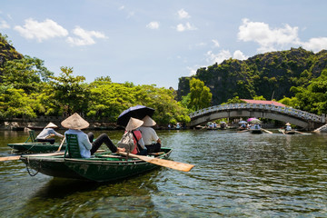 NINH BINH FULL DAY HOA LU - TAM COC PRIVATE TOUR. HANOI DEPARTURE